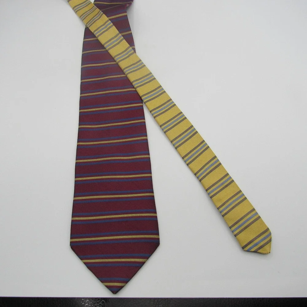 Tommy Hilfiger Necktie Mens OS Burgundy Excellent Striped Silk Herringbone Tie